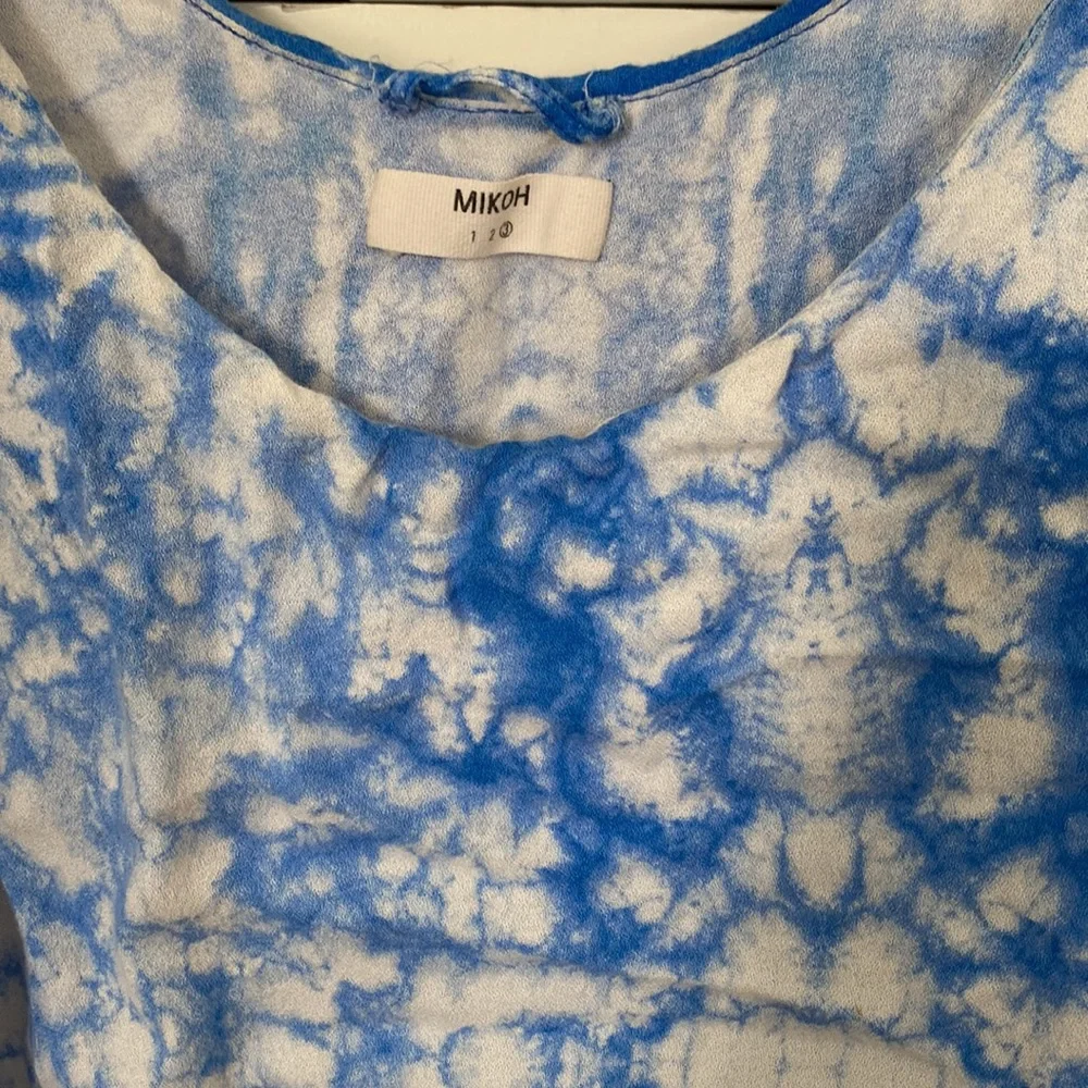 Mikoh dress whitewater Fiji - Picture 3 of 3